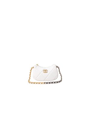 CHANEL 19 chain bag